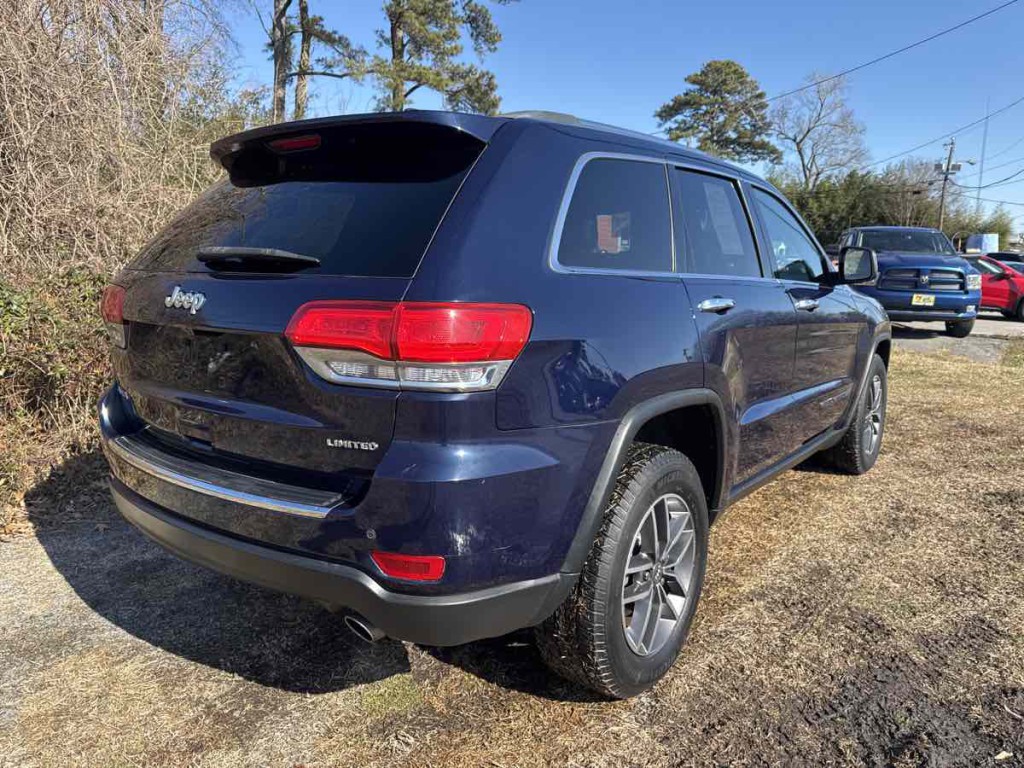 2017 Jeep Grand Cherokee Image 13