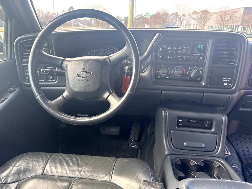 2002 Chevrolet Silverado 1500 Image 2