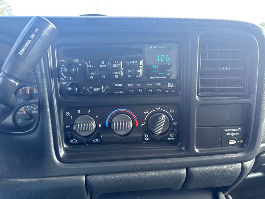 2002 Chevrolet Silverado 1500 Image 4