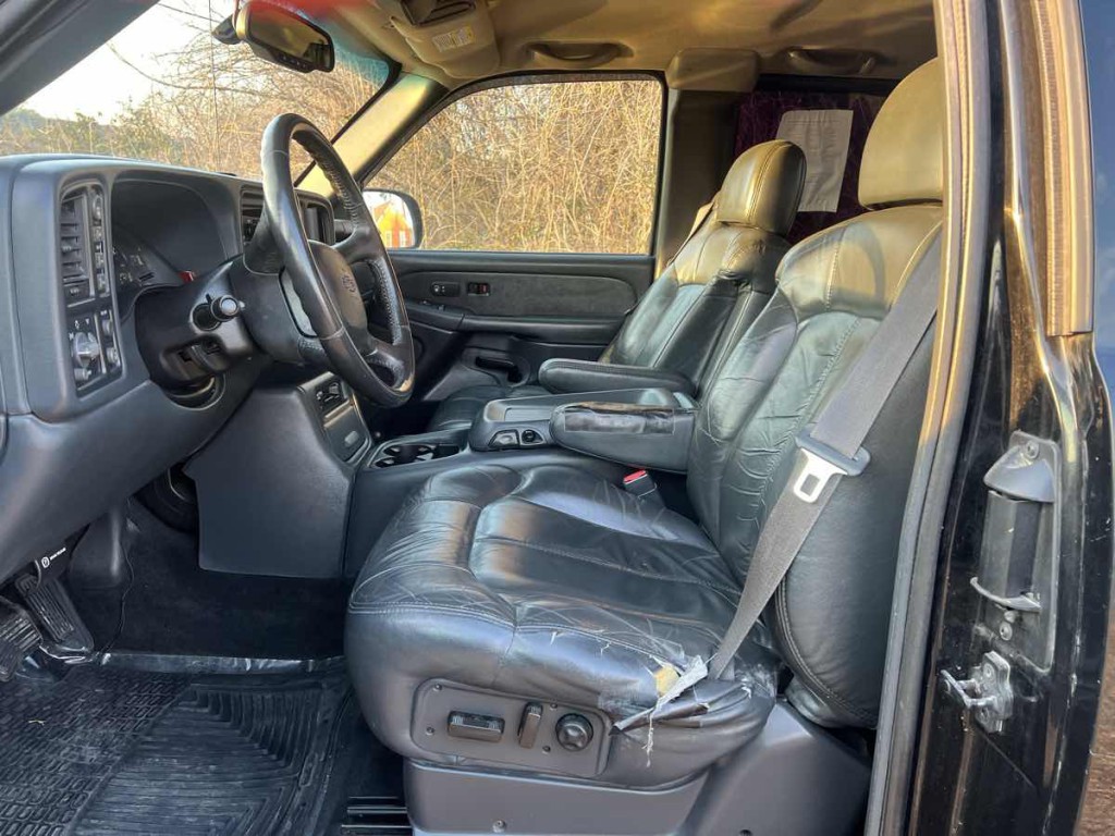 2002 Chevrolet Silverado 1500 Image 8