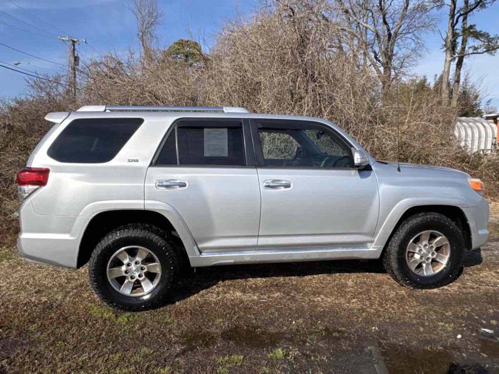 2011 Toyota 4Runner Image 12
