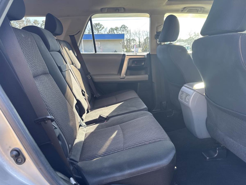 2011 Toyota 4Runner Image 13