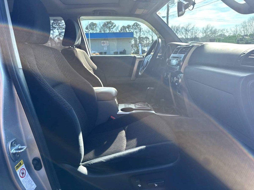 2011 Toyota 4Runner Image 11