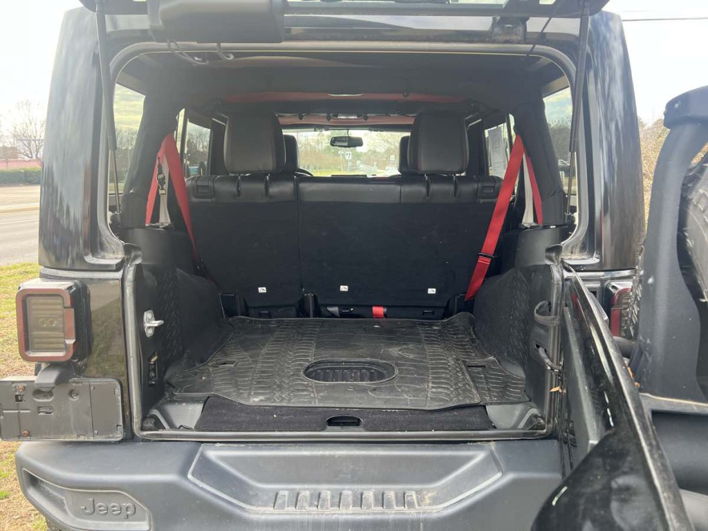 2017 Jeep Wrangler Unlimited Image 13