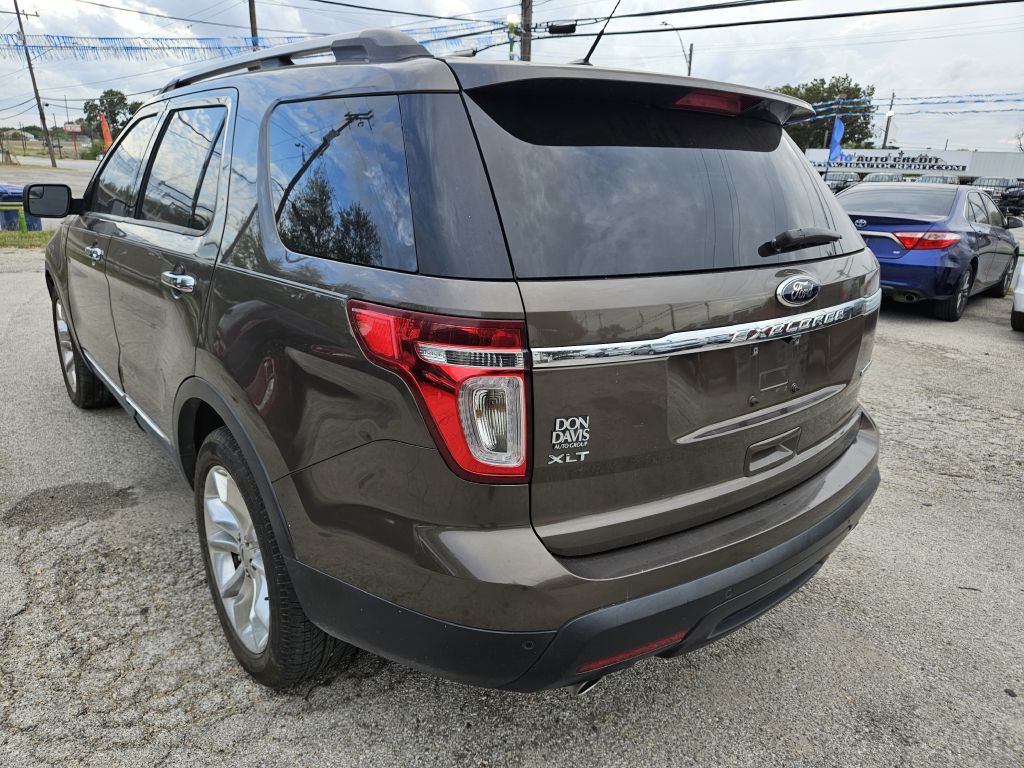 2015 Ford Explorer Image 4