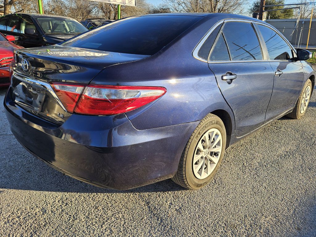 2015 Toyota Camry Image 3
