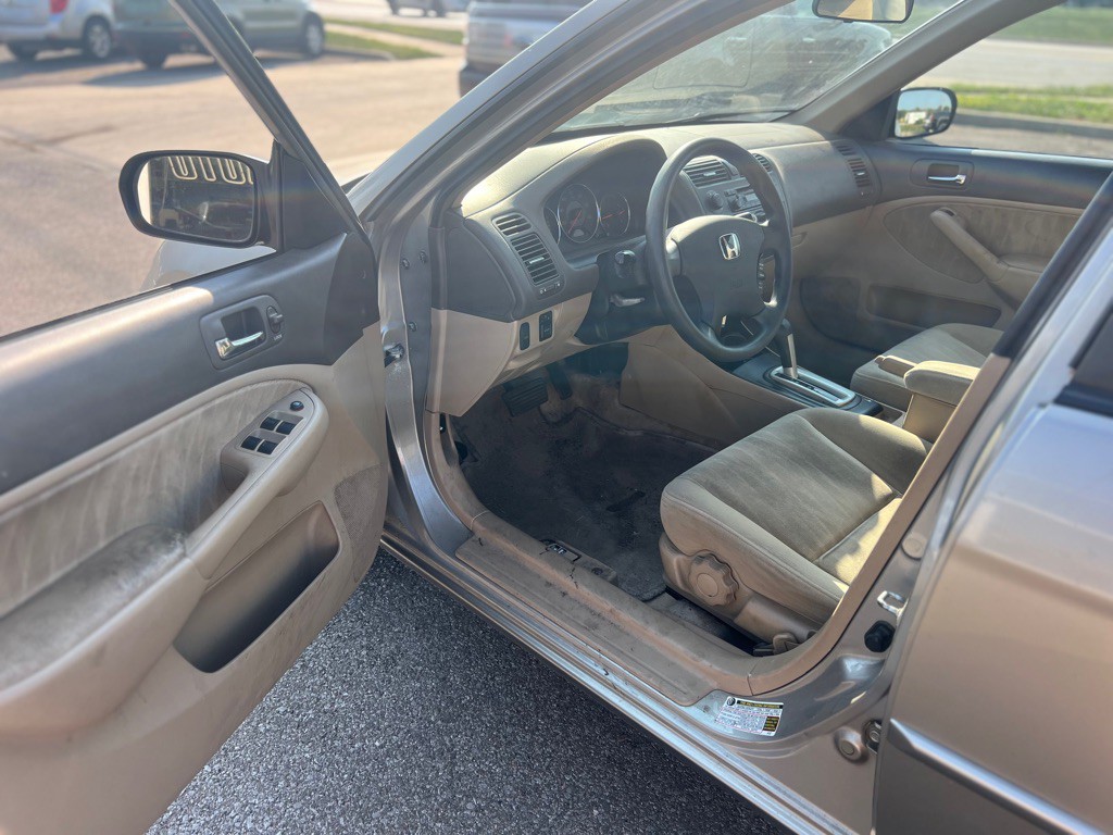 2005 Honda Civic Image 9