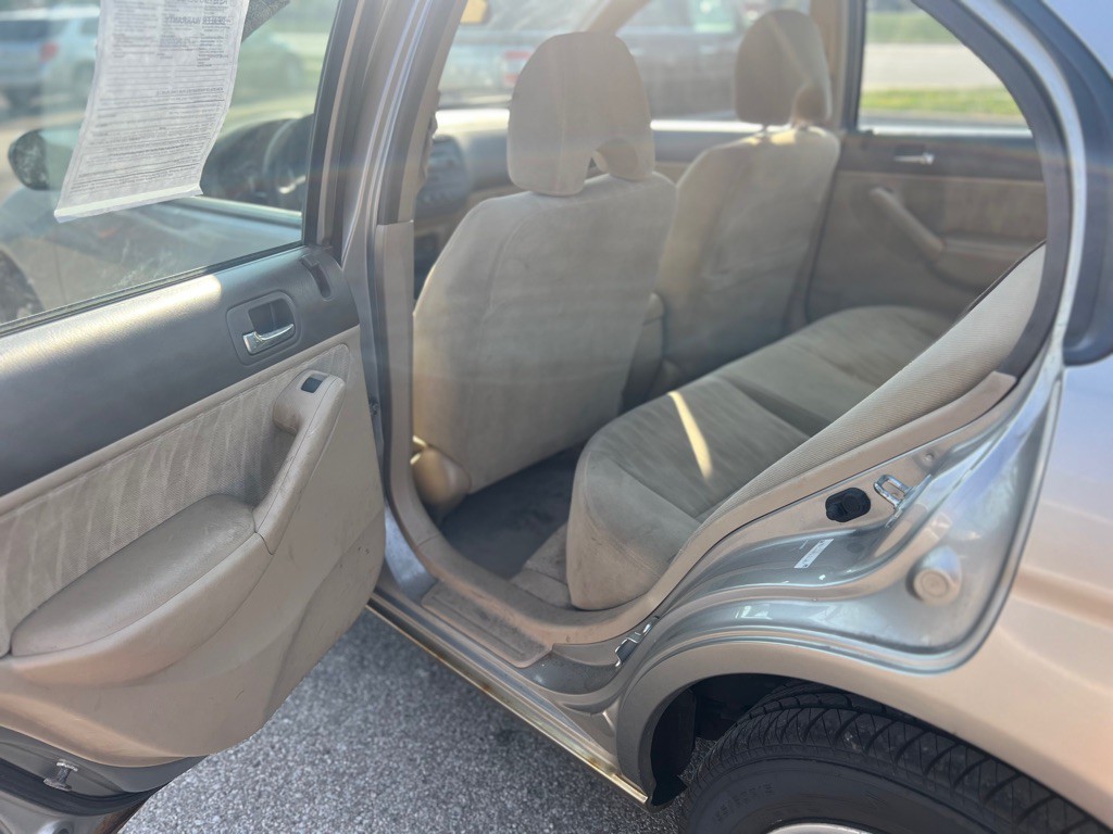 2005 Honda Civic Image 10