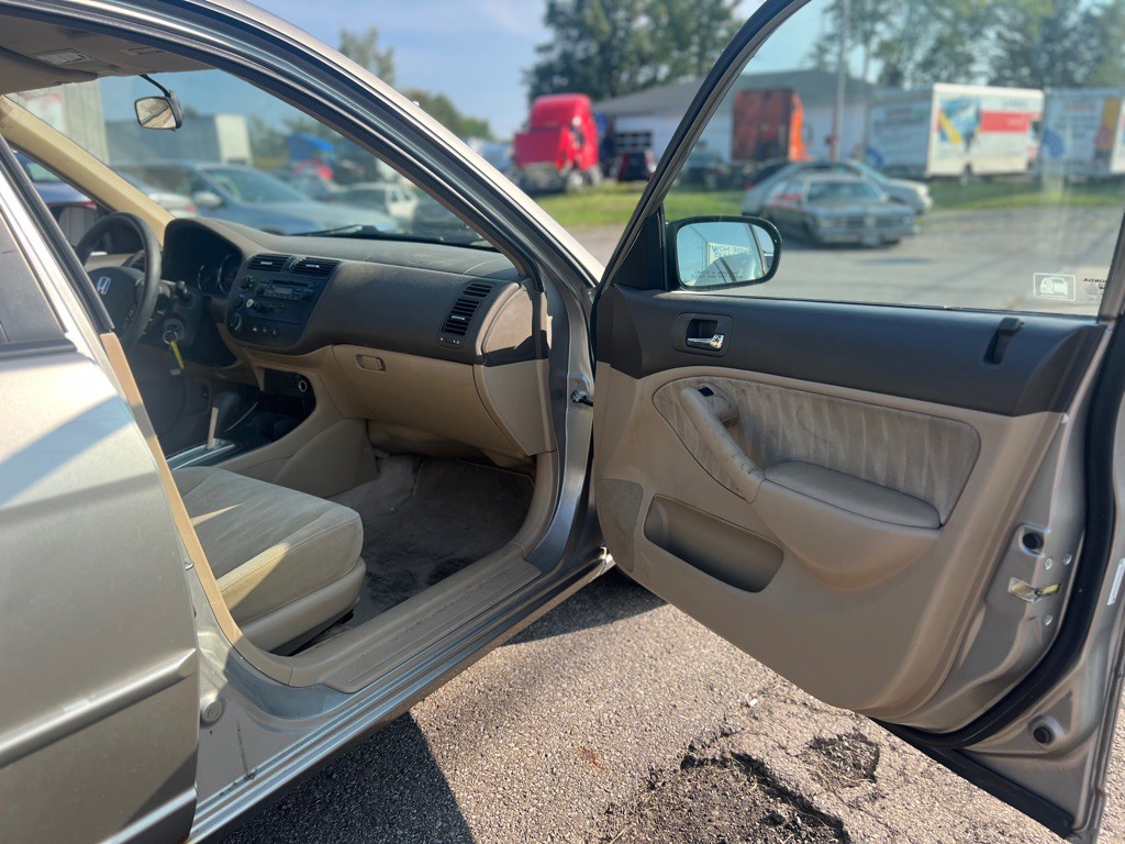 2005 Honda Civic Image 11