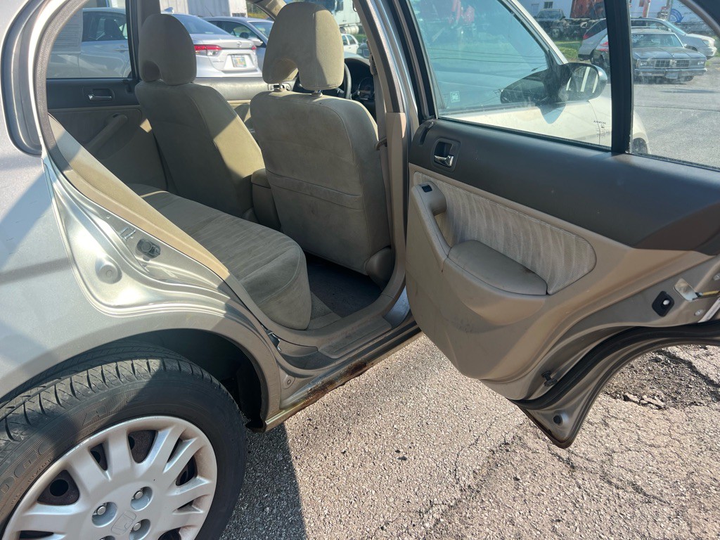 2005 Honda Civic Image 12