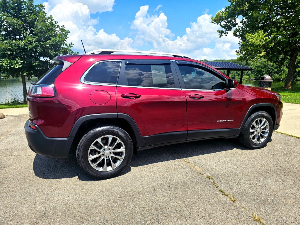 2019 Jeep Cherokee Image 5