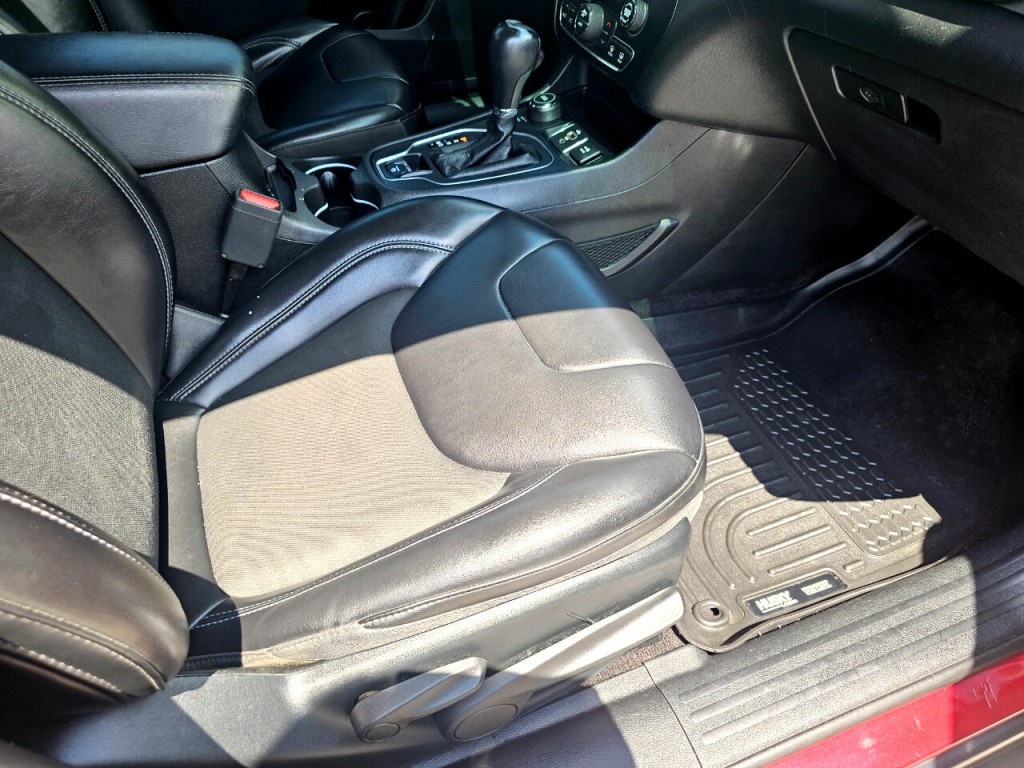 2019 Jeep Cherokee Image 19