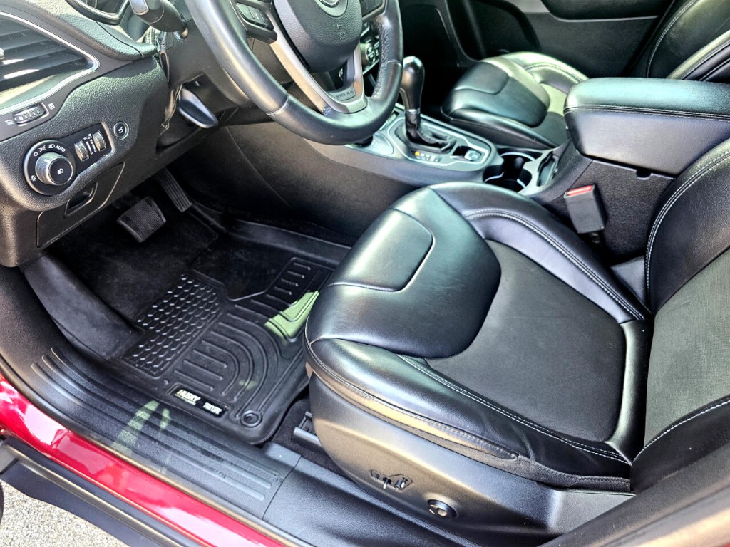 2019 Jeep Cherokee Image 29