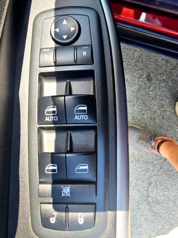 2019 Jeep Cherokee Image 33