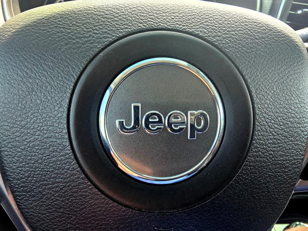 2019 Jeep Cherokee Image 37