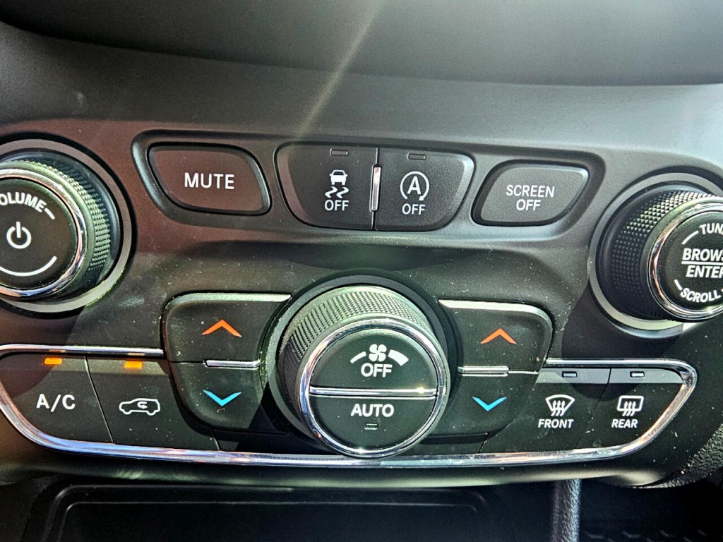 2019 Jeep Cherokee Image 47