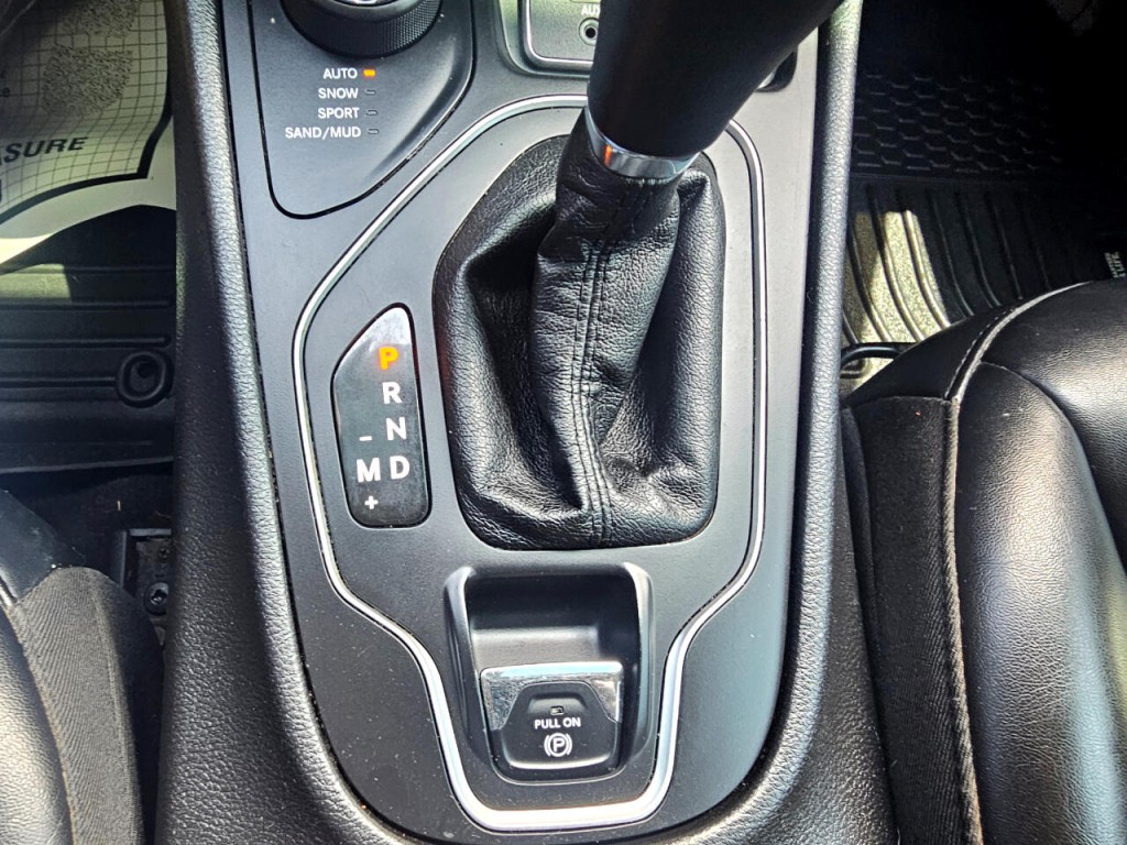 2019 Jeep Cherokee Image 49