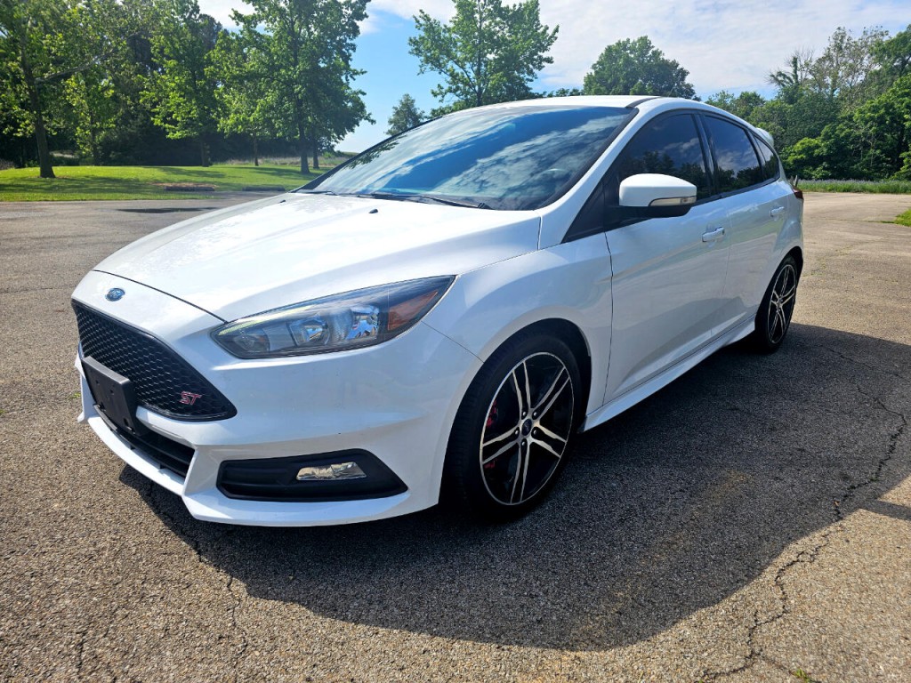 2017 Ford Focus Image 12