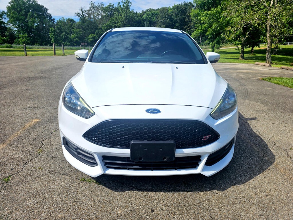 2017 Ford Focus Image 13