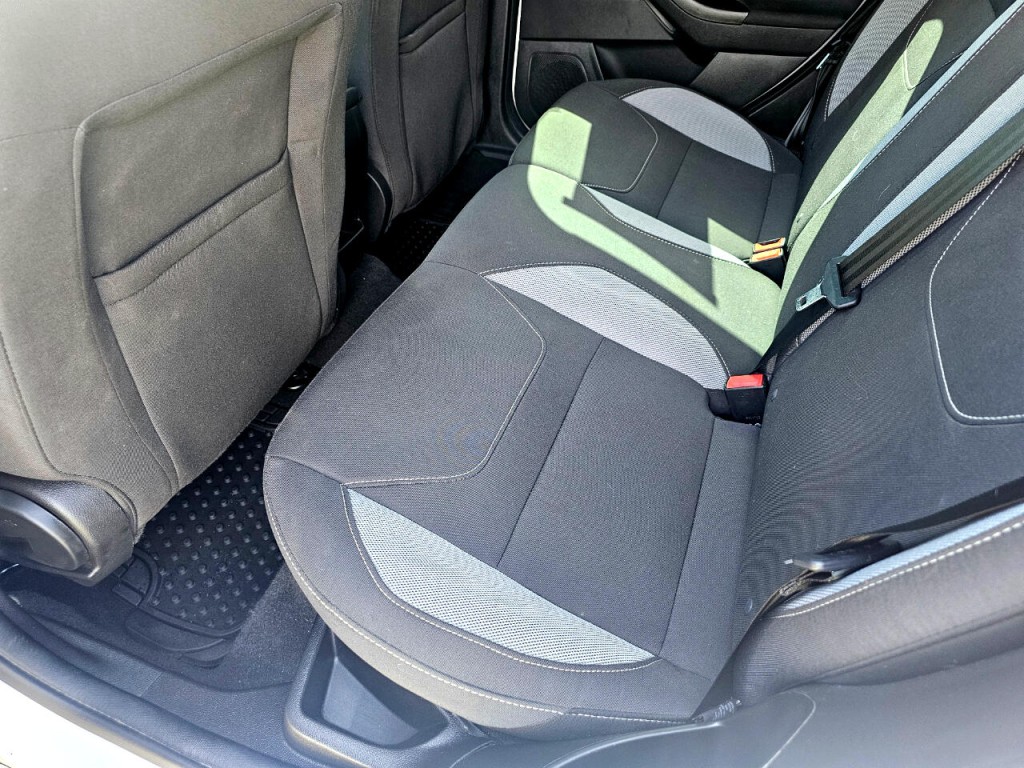 2017 Ford Focus Image 24