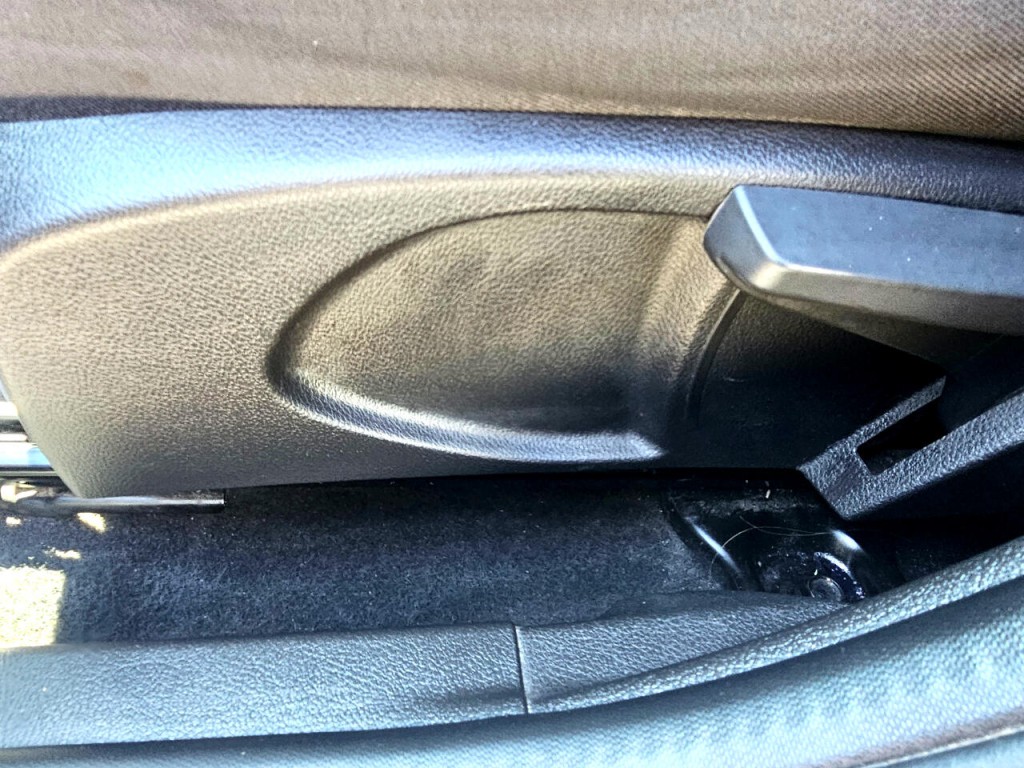 2017 Ford Focus Image 34