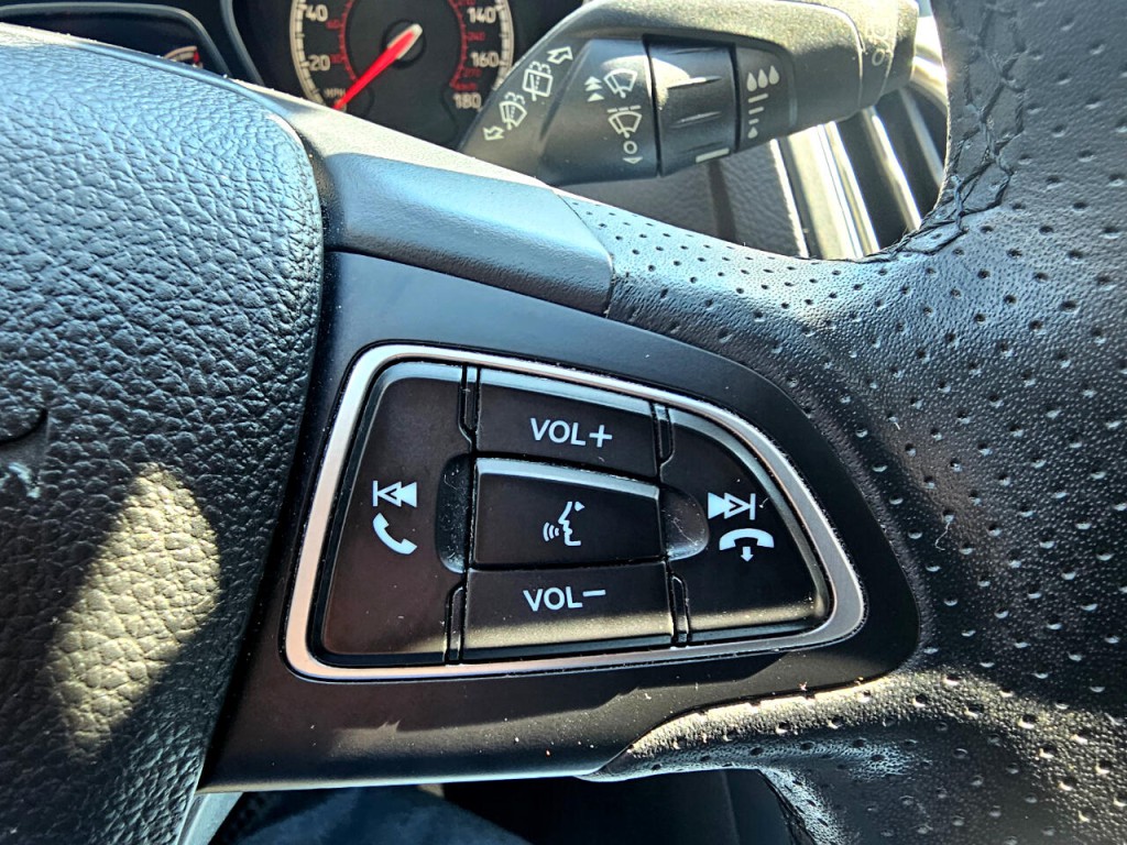 2017 Ford Focus Image 36