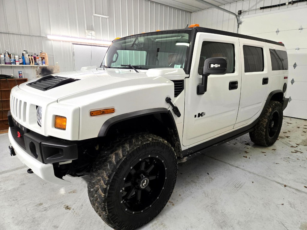 2008 AM General Hummer Image 2