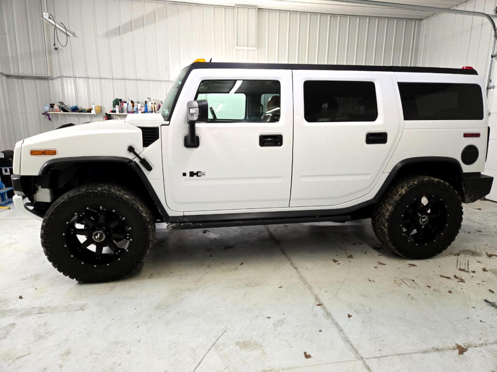 2008 AM General Hummer Image 4