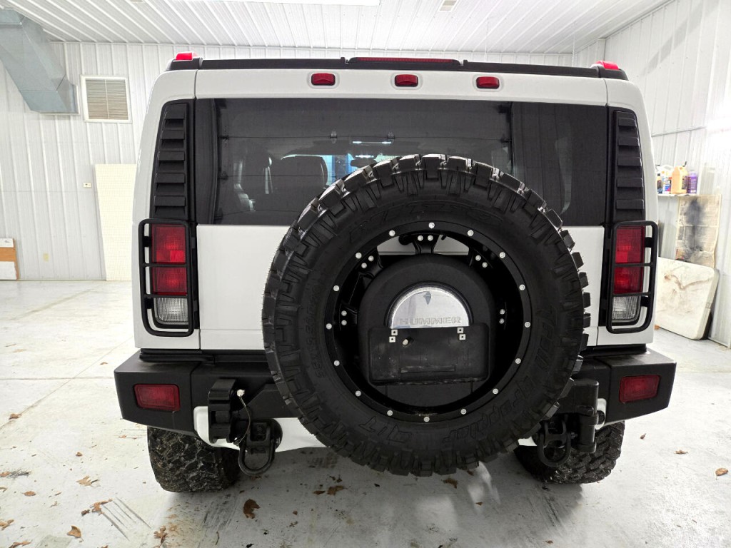 2008 AM General Hummer Image 6