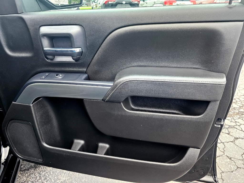 2018 Chevrolet Silverado 1500 Image 17