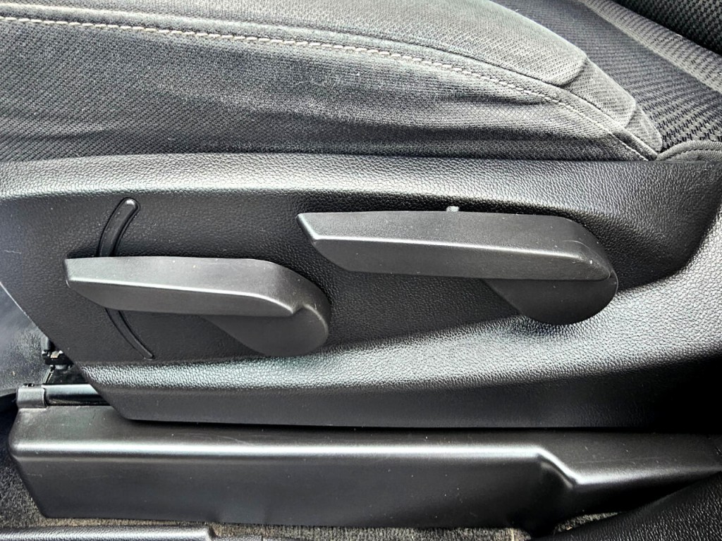2018 Chevrolet Silverado 1500 Image 32
