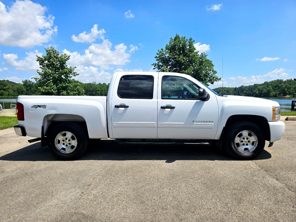 2011 Chevrolet Silverado 1500 Image 4
