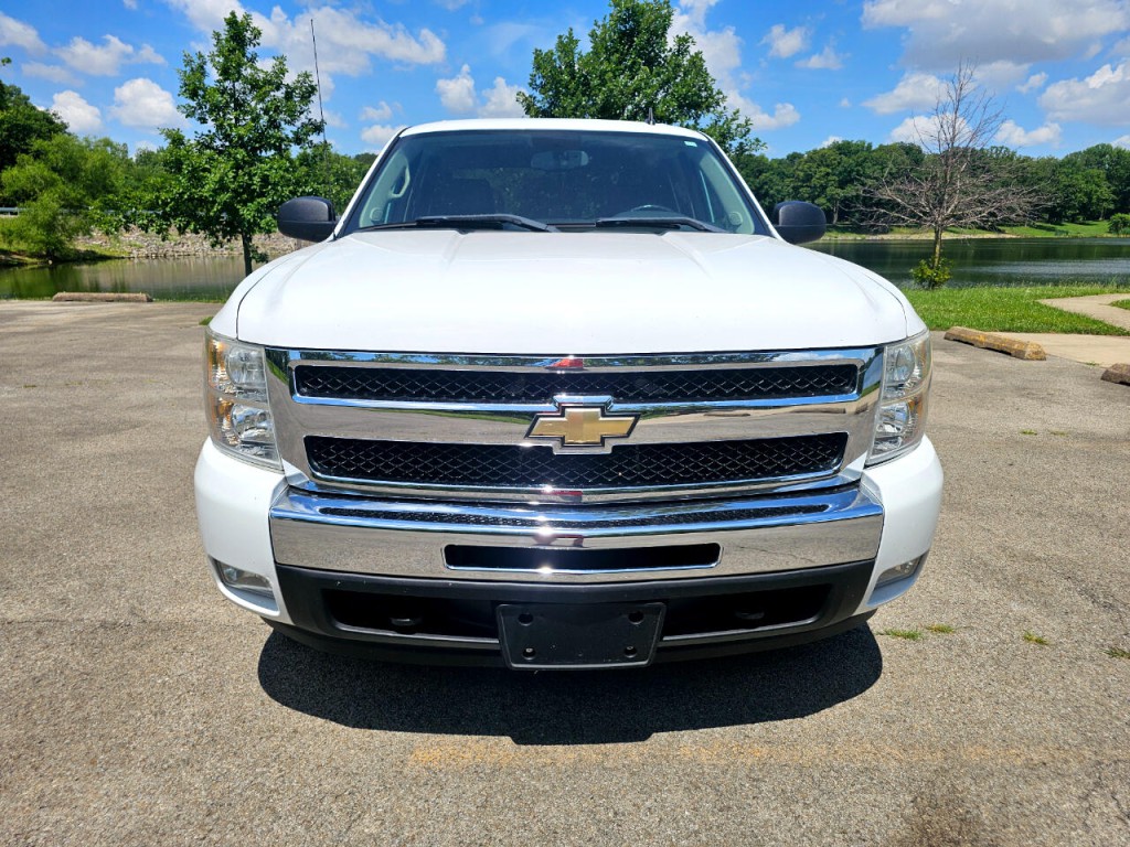 2011 Chevrolet Silverado 1500 Image 13
