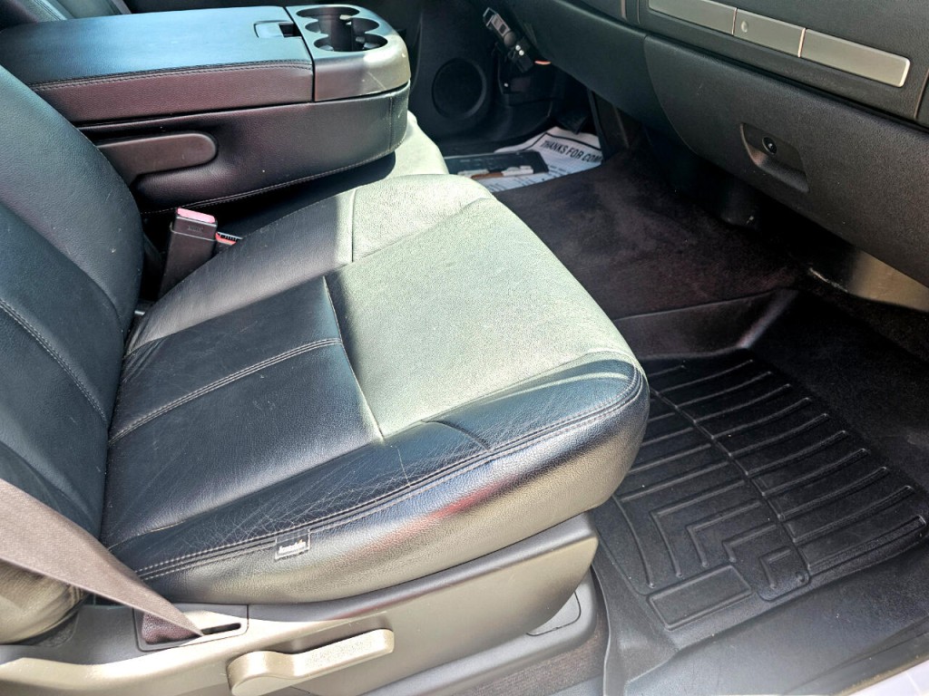 2011 Chevrolet Silverado 1500 Image 19