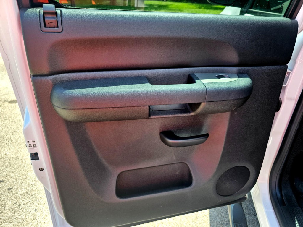 2011 Chevrolet Silverado 1500 Image 23