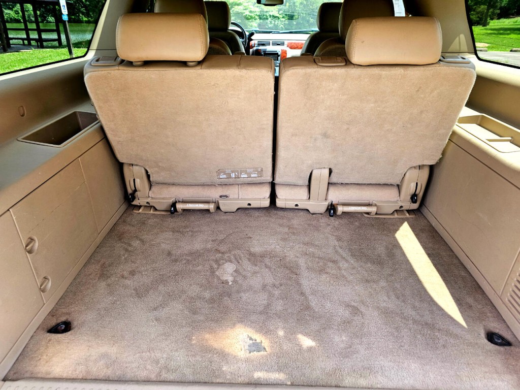 2011 Chevrolet Suburban Image 22