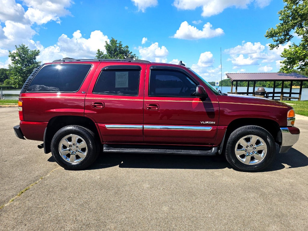 2003 GMC Yukon Image 4
