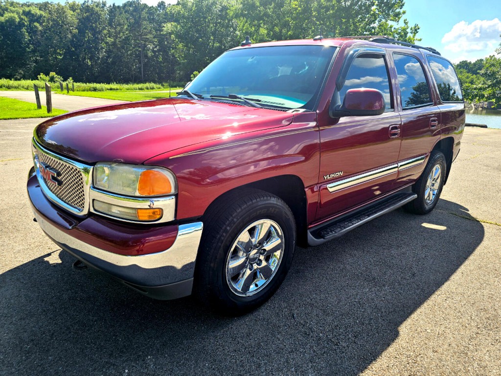 2003 GMC Yukon Image 12