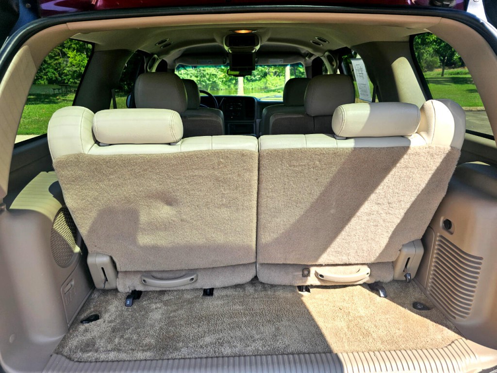 2003 GMC Yukon Image 22
