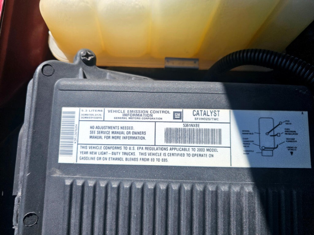 2003 GMC Yukon Image 30