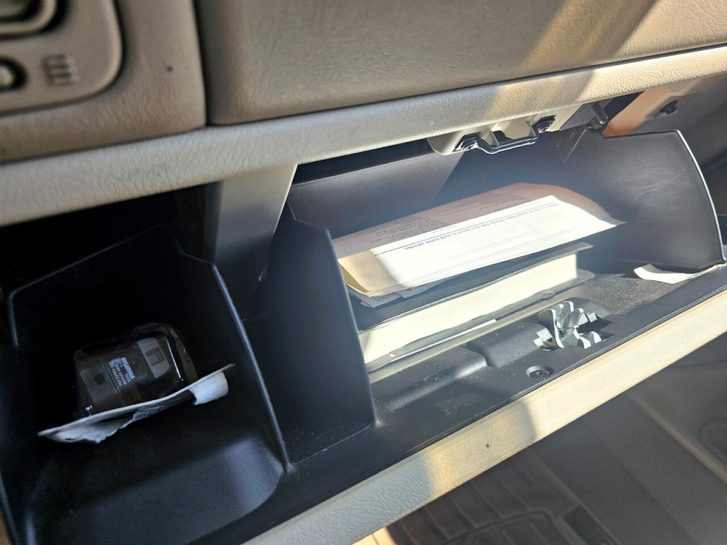2003 GMC Yukon Image 48