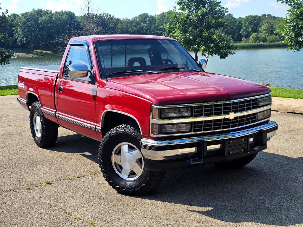 1992 Chevrolet C/K Image 2