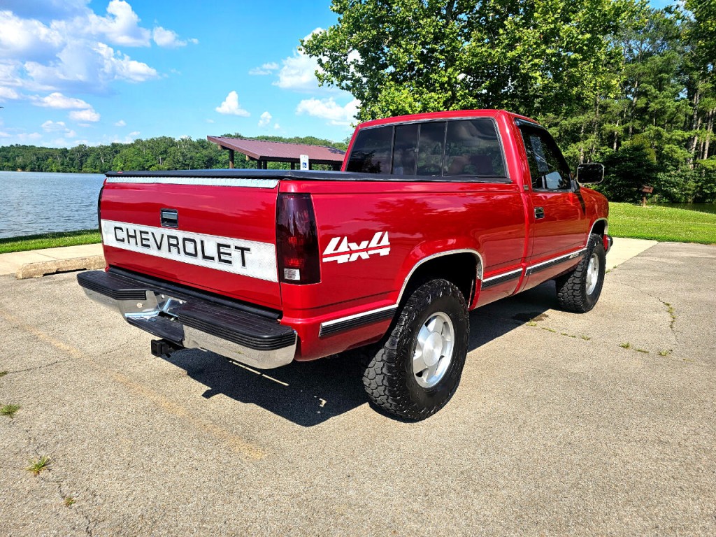 1992 Chevrolet C/K Image 6