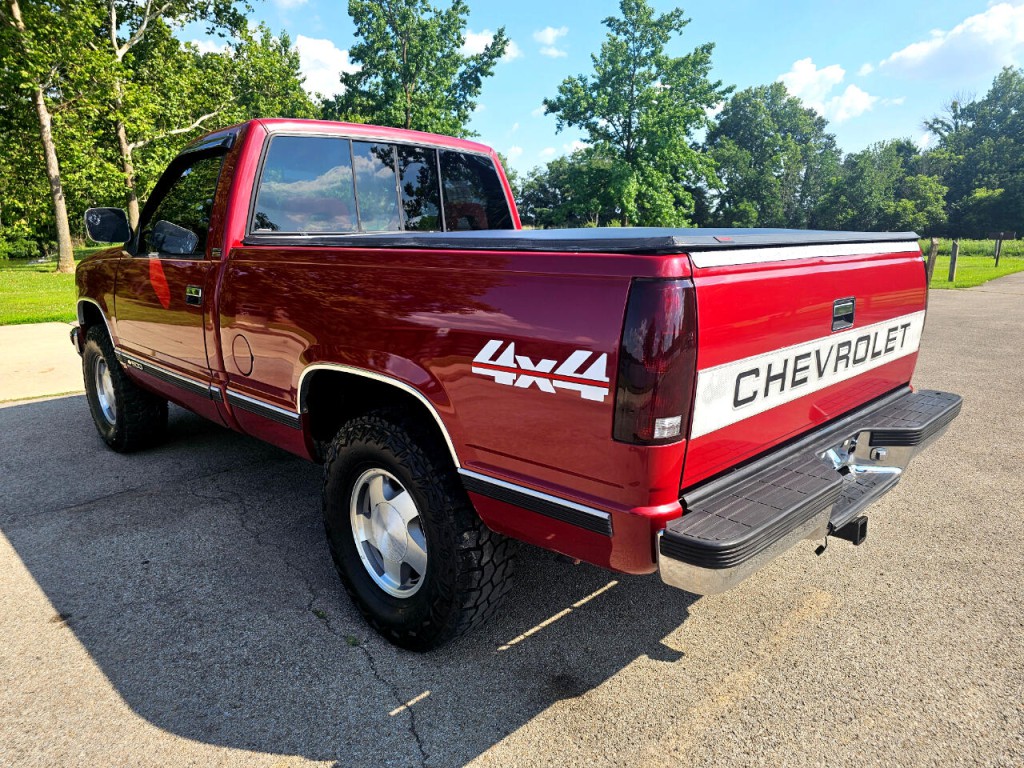 1992 Chevrolet C/K Image 8