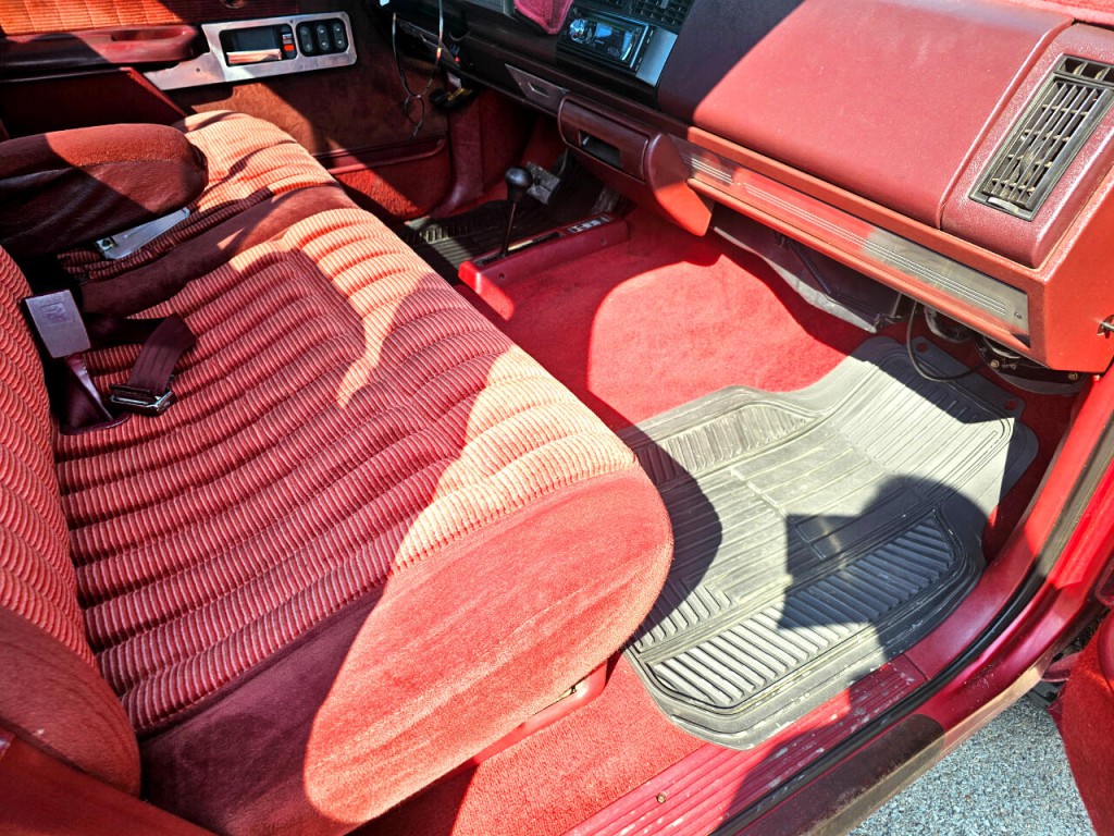 1992 Chevrolet C/K Image 18