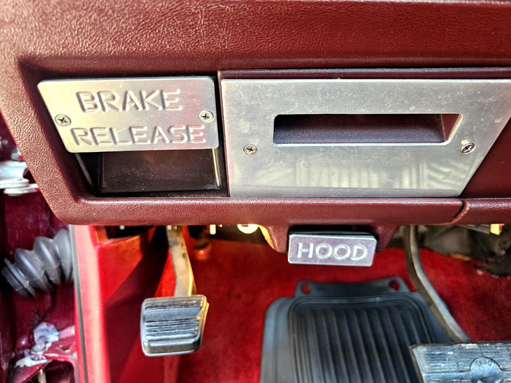 1992 Chevrolet C/K Image 25