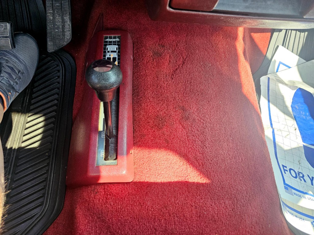 1992 Chevrolet C/K Image 32