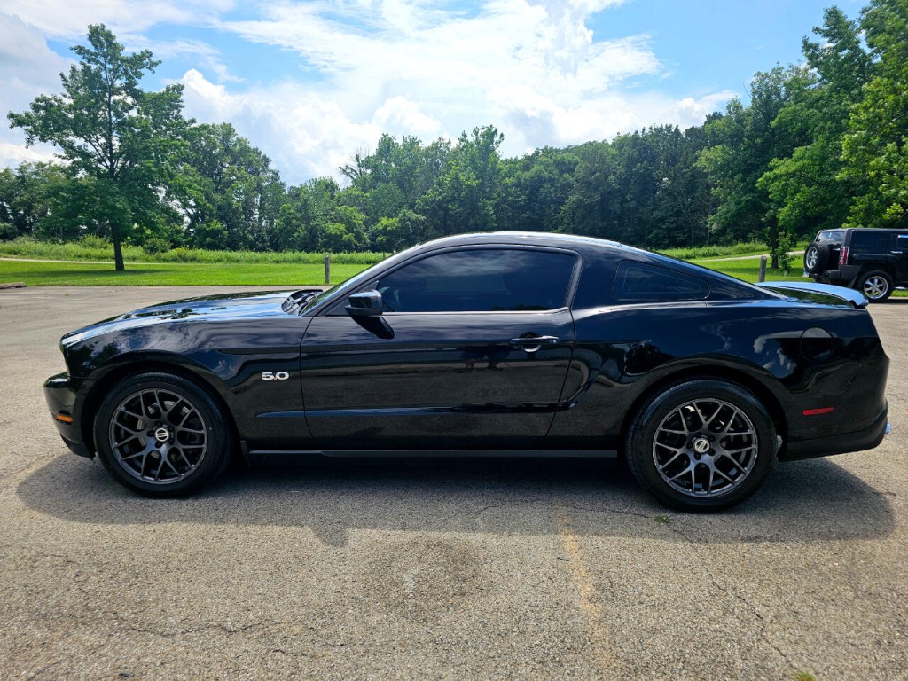 2012 Ford Mustang Image 10