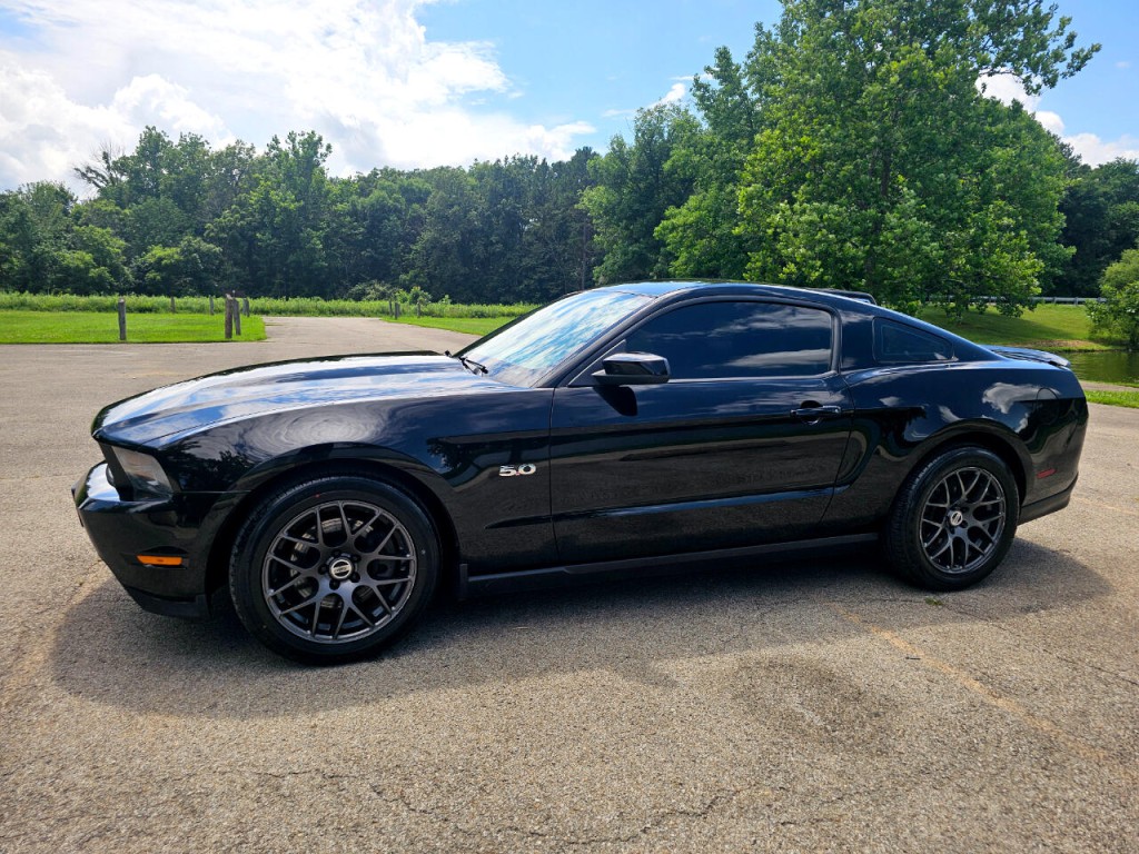 2012 Ford Mustang Image 11