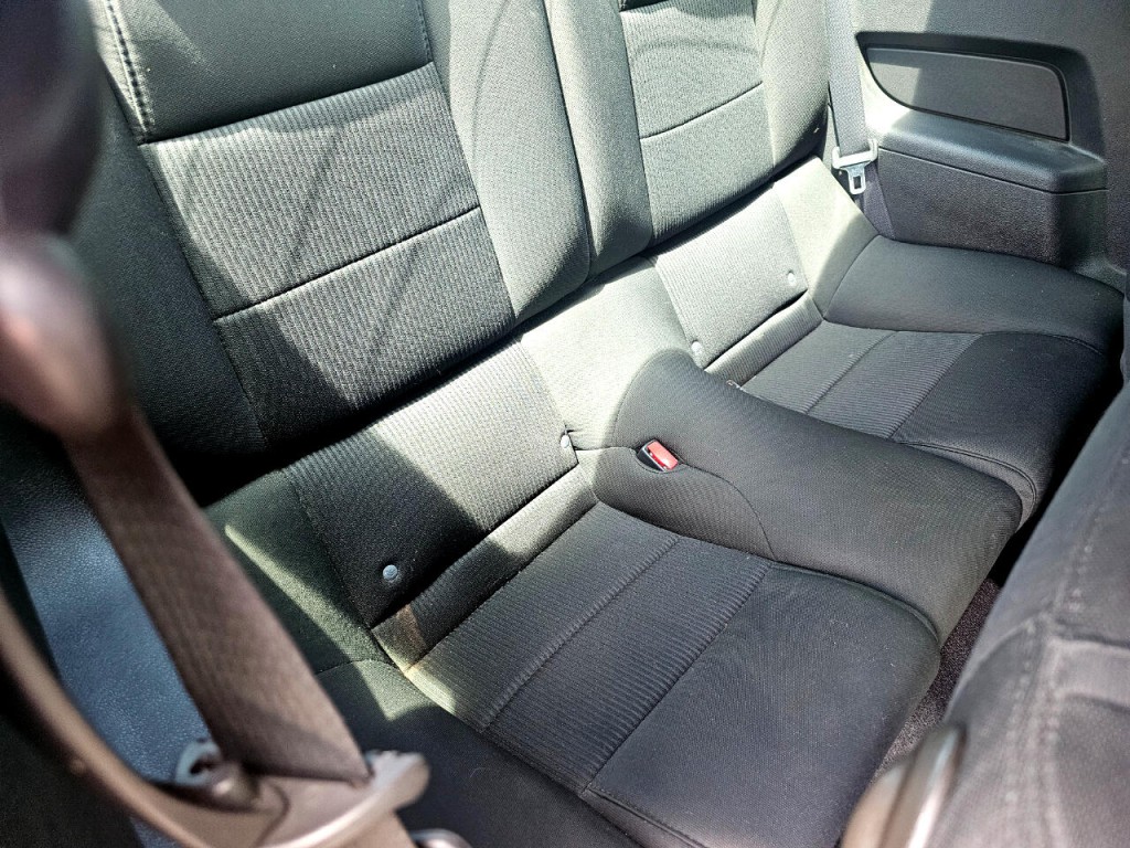 2012 Ford Mustang Image 19